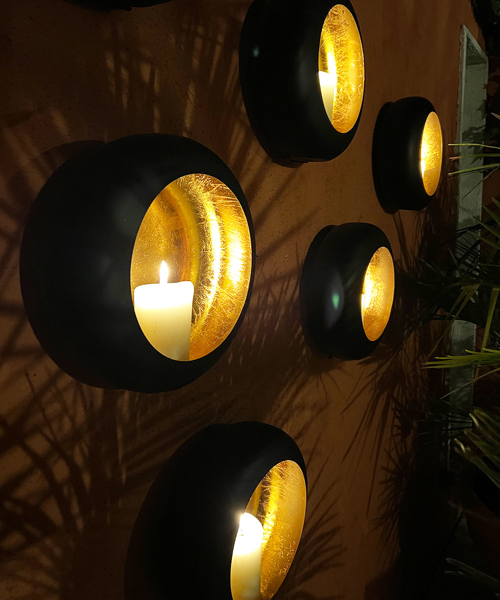 These Marrakesh Tea Light holders work wonderfull on their own or as a larger group of the same size together.