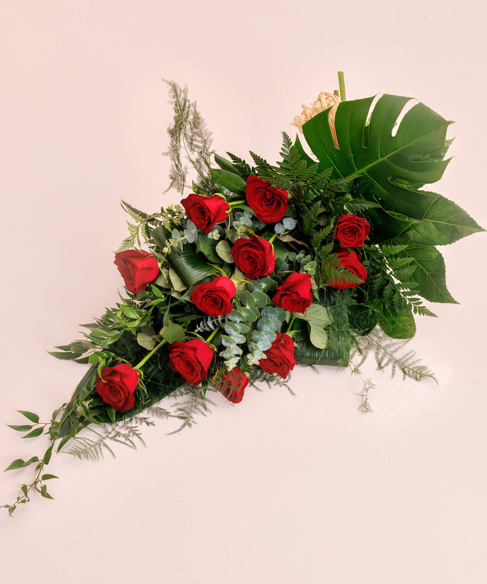 Red Funeral Roses Dozen Red Rose Funeral Flowers | Lamber De Bie – Lamber De Bie Flowers